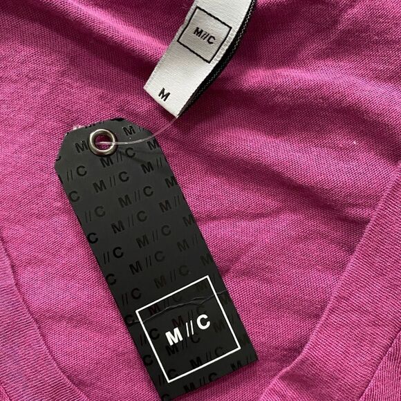 Michelle by Comune Taurus Zodiac Constellation Print Tee Shirt Magenta Size Med - Picture 6 of 7